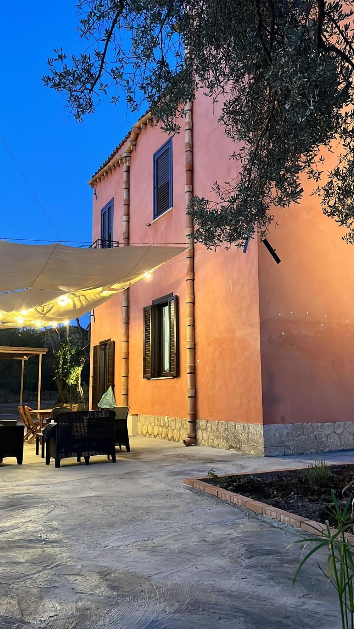 Il Giardino Del Tempio Bed & Breakfast อากริเจนโต ภายนอก รูปภาพ
