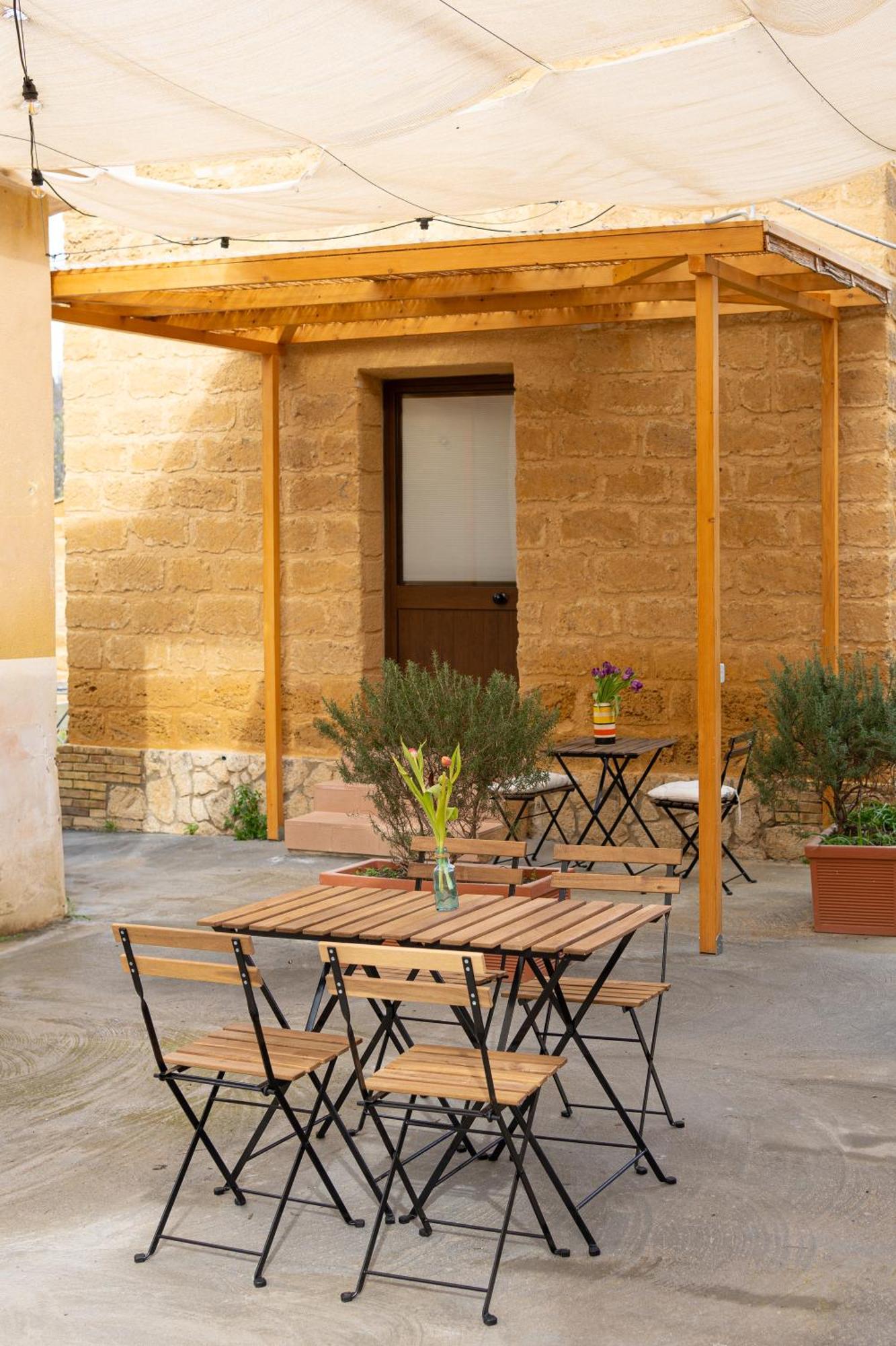 Il Giardino Del Tempio Bed & Breakfast อากริเจนโต ภายนอก รูปภาพ